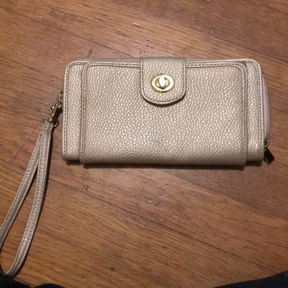 Wristlet